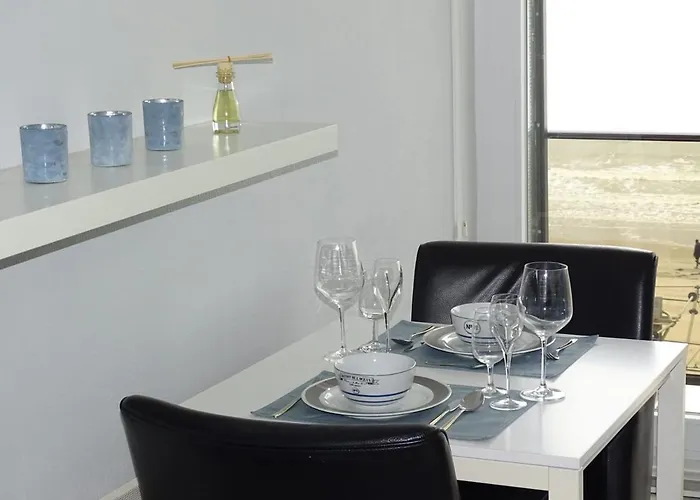 Modern Direct Seaview & Free Parking Appartement Oostende
