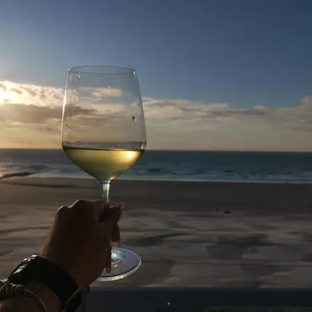 Διαμέρισμα Modern Direct Seaview & Free Parking *